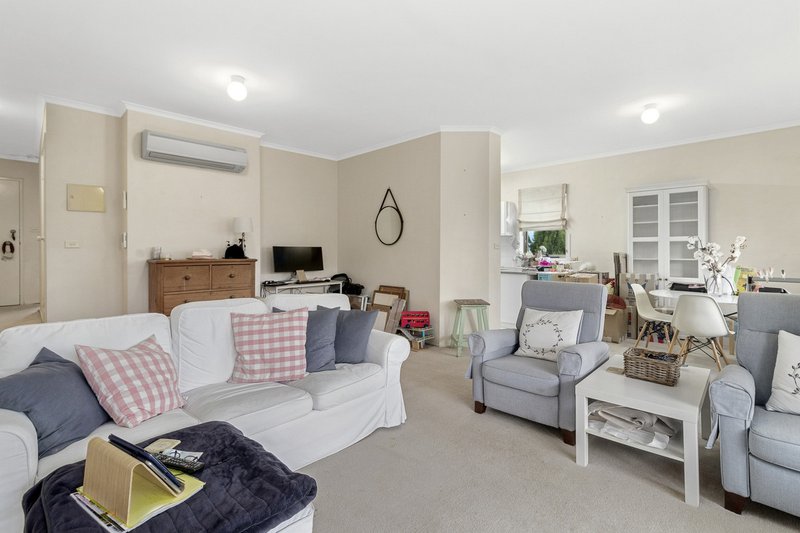 Photo - G6/2 Currie Crescent, Griffith ACT 2603 - Image 3