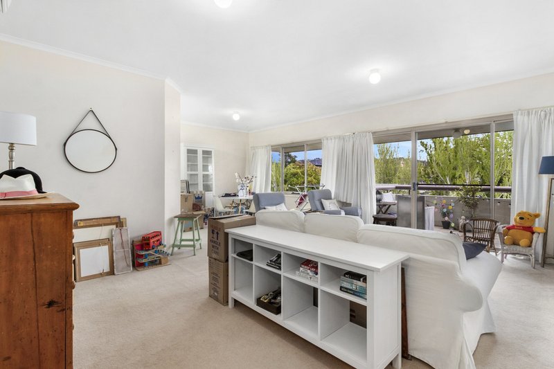 Photo - G6/2 Currie Crescent, Griffith ACT 2603 - Image 4