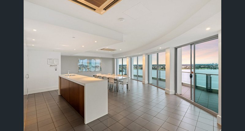 Photo - GC7/42-52 Terrace Road, East Perth WA 6004 - Image 14