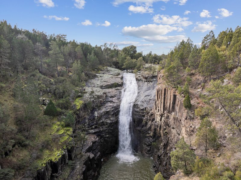 "Ginninderra Falls" Parkwood Road, Wallaroo NSW 2618