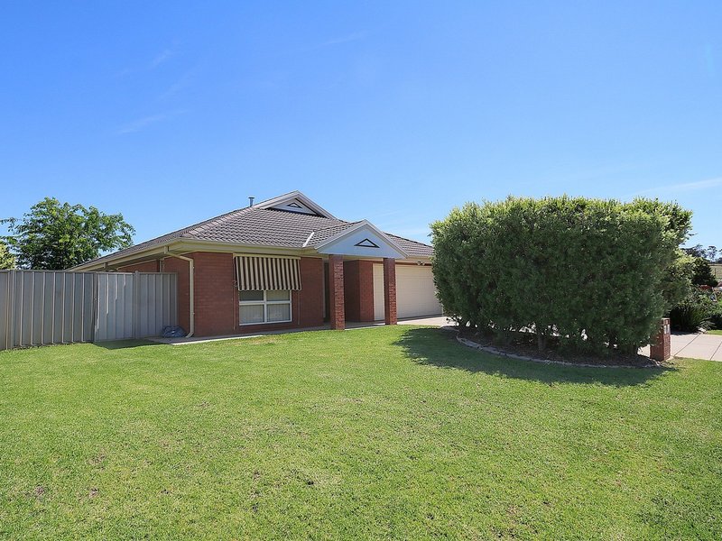 Photo - Glenfield Park NSW 2650 - Image 1