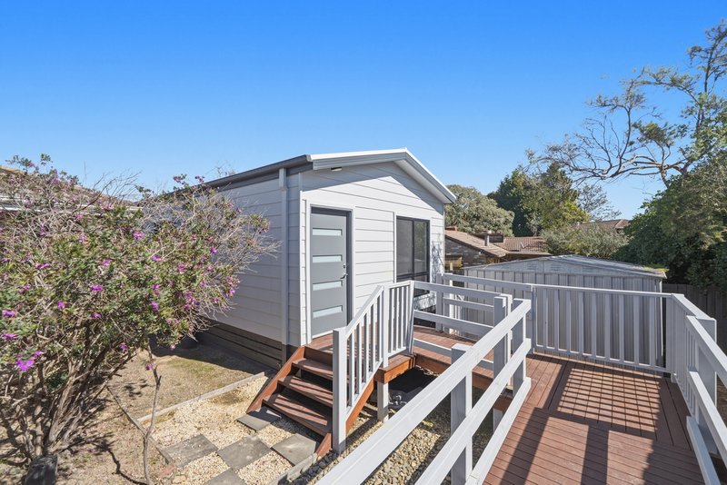 Photo - Granny Flat/11 Croxteth Way, Wantirna VIC 3152 - Image 1