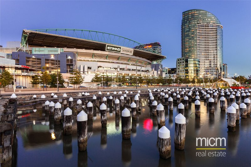 Photo - HARB100/2812A Harbour Esplanade, Docklands VIC 3008 - Image 2