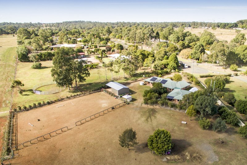 Photo - 'Hartwood' 18 Bowtell Drive, Highfields QLD 4352 - Image 3