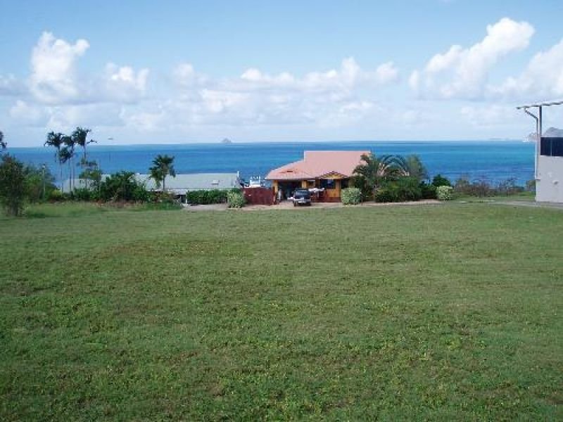 Photo - Hideaway Bay QLD 4800 - Image 2