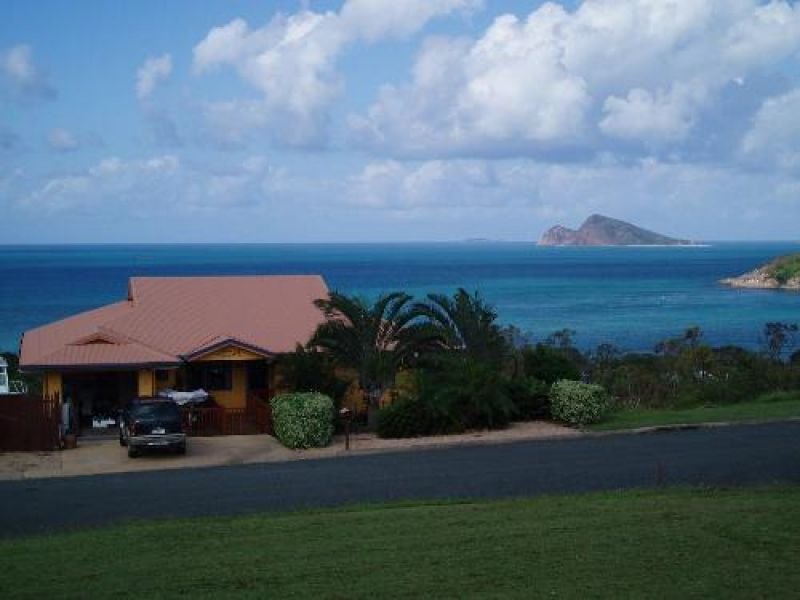 Photo - Hideaway Bay QLD 4800 - Image 4