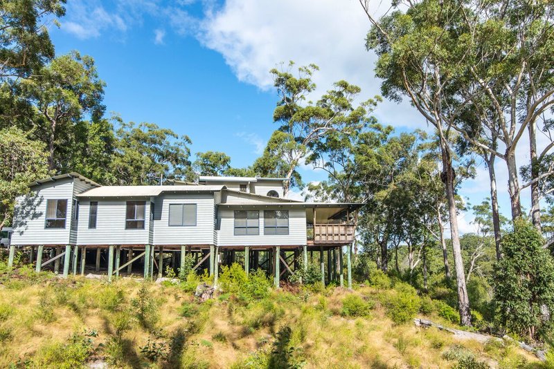 House 25 Kingfisher Heights Est , Fraser Island QLD 4581