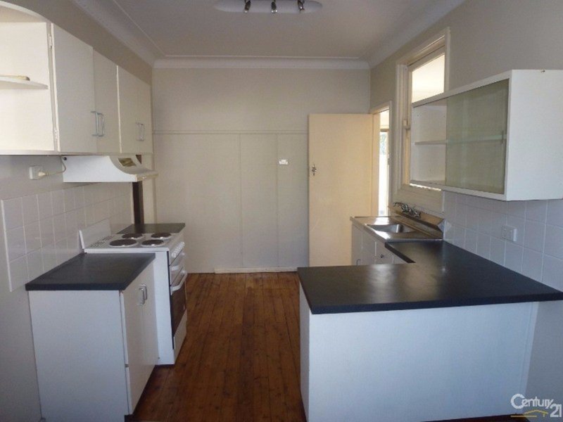 Photo - House 4/11 Charlton Street, Barnsley NSW 2278 - Image 2