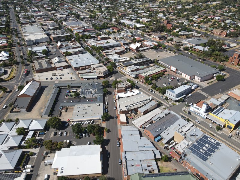 Photo - 'Kinsela's' 43 Welcome Street, Parkes NSW 2870 - Image 13