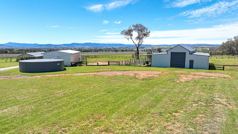 Photo - 'Kiora' Kia Ora Lane, Tamworth NSW 2340 - Image 3