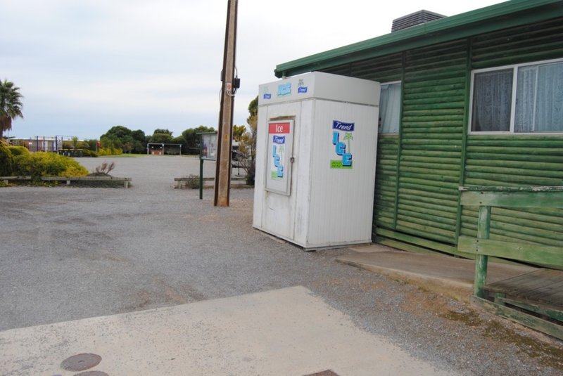 Photo - Kiosk Main Street, Balgowan SA 5573 - Image 10