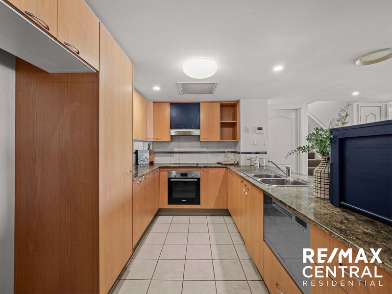 Photo - L3/6 Primrose Street, Bowen Hills QLD 4006 - Image 2