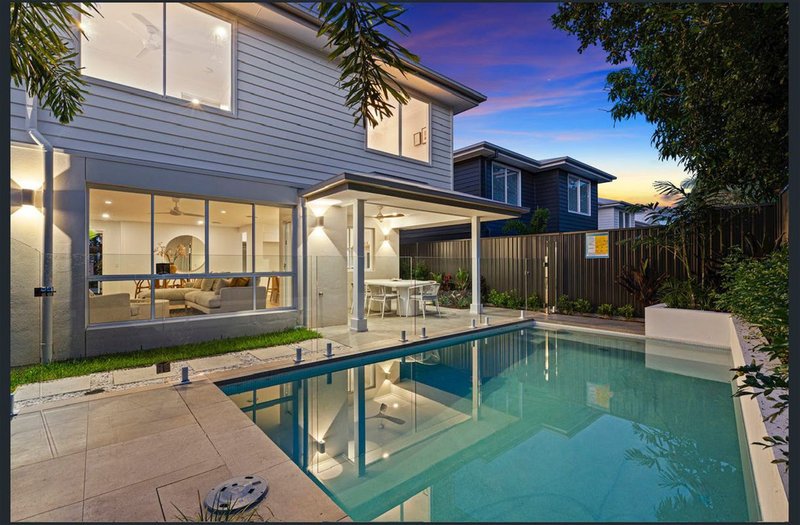 Photo - Labrador QLD 4215 - Image 2