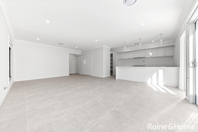 Photo - Leppington NSW 2179 - Image 6