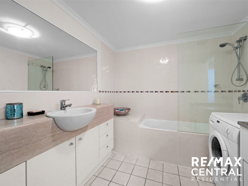 Photo - Level 1/15 Newstead Avenue, Newstead QLD 4006 - Image 16