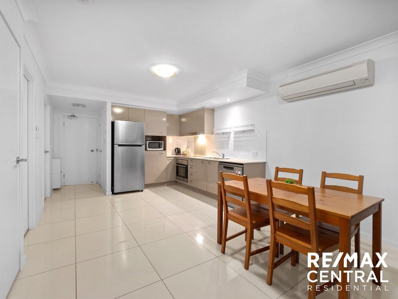 Photo - Level 1/91 Emperor Street, Annerley QLD 4103 - Image 6