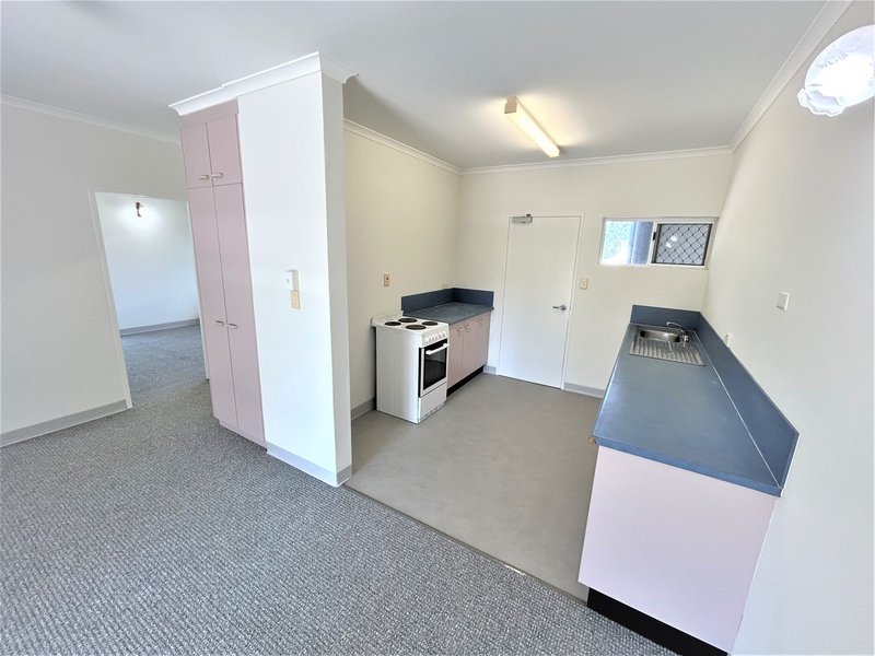 Photo - LEVEL 2 at 95 Arlington Esplanade, Clifton Beach QLD 4879 - Image 6