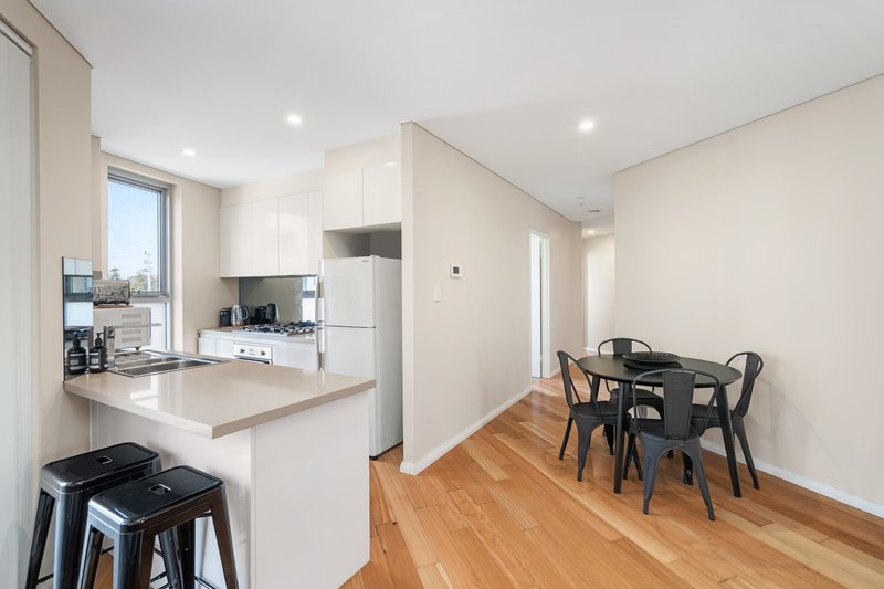 Photo - Level 3/26/50 Loftus Crescent, Homebush NSW 2140 - Image 3