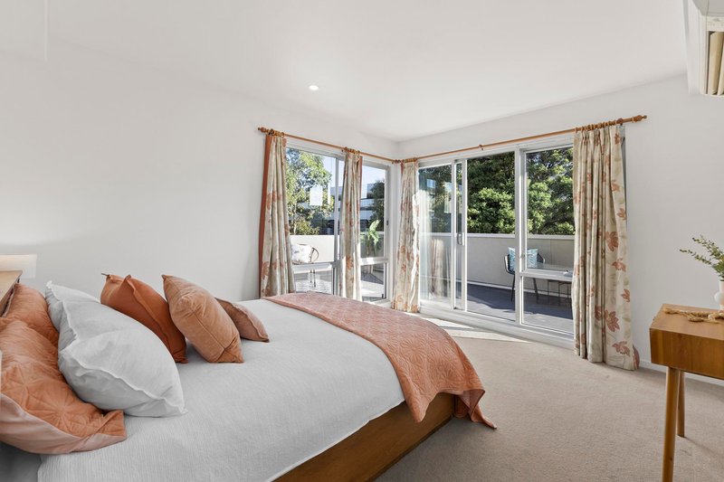 Photo - Level 4/409/18 Berkeley Street, Doncaster VIC 3108 - Image 9