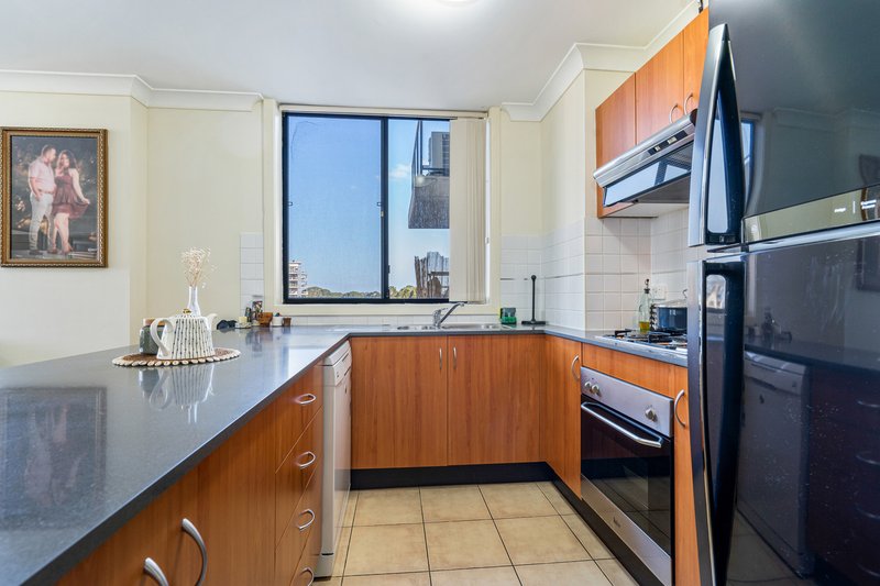 Photo - Level 6/609/1-11 Spencer Street, Fairfield NSW 2165 - Image 3