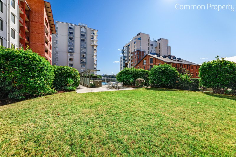 Photo - Level10/41 Refinery Drive, Pyrmont NSW 2009 - Image 8