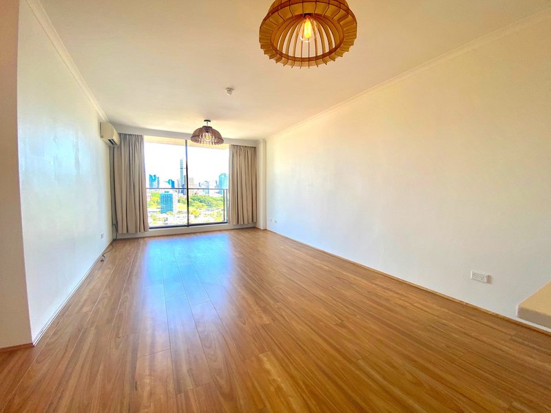 Photo - Level11/2 Springfield Avenue, Potts Point NSW 2011 - Image 2