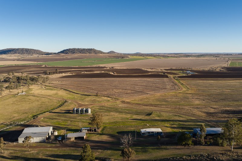 Photo - 'Listowel' 94 Sam Road, Ascot QLD 4359 - Image 33