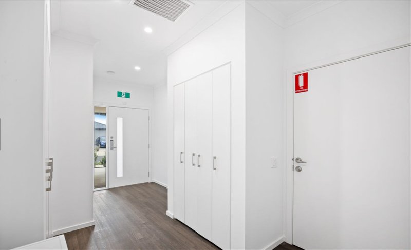 Photo - Logan Reserve QLD 4133 - Image 8