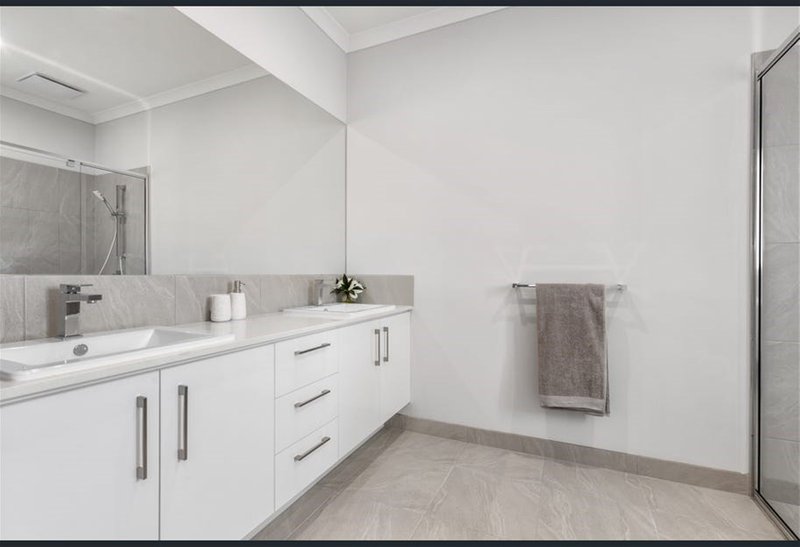 Photo - Logan Reserve QLD 4133 - Image 9