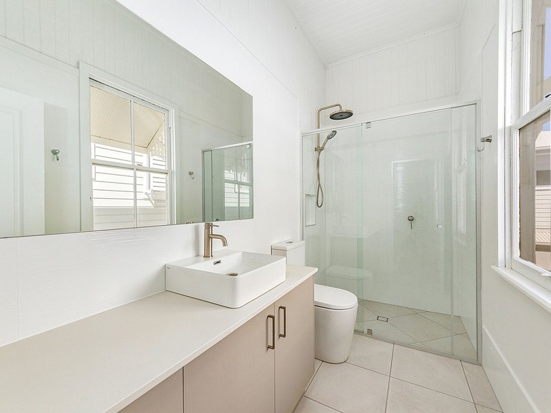 Photo - Lot 1 & 3, 11 Sixth Avenue, Sandgate QLD 4017 - Image 8