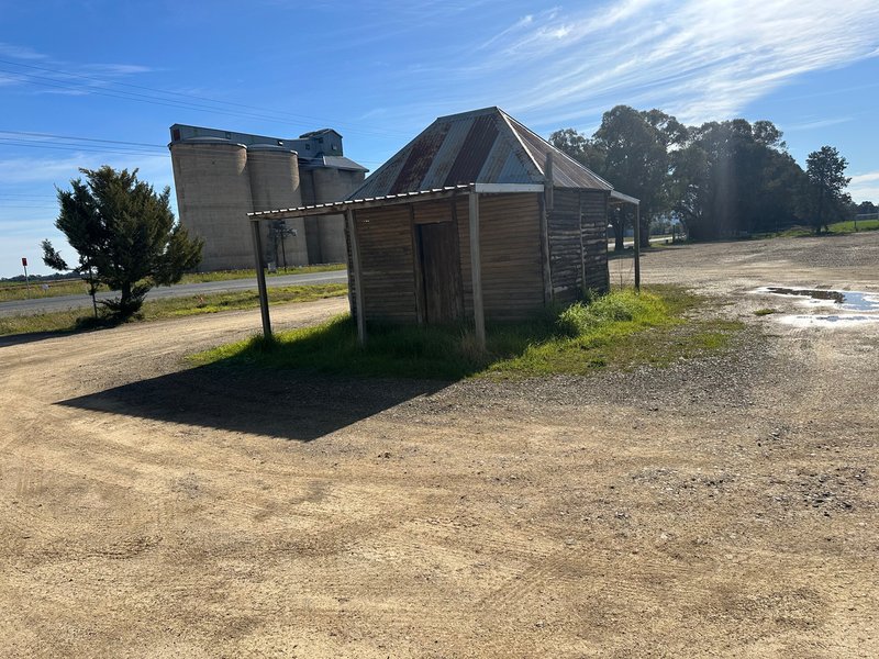 Photo - Lot 1 Cox Street, Yerong Creek NSW 2642 - Image 5