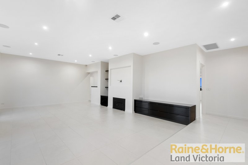 Photo - Lot 1/150 Cunninghams Road, Werribee South VIC 3030 - Image 5