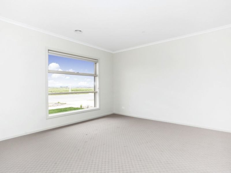 Photo - Lot 179 Fiorelli Boulevard, Cranbourne East VIC 3977 - Image 8