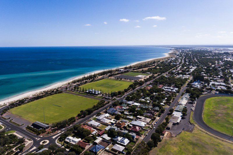 Photo - Lot 2, 4, 6, 8 417 Marine Terrace, Geographe WA 6280 - Image 7