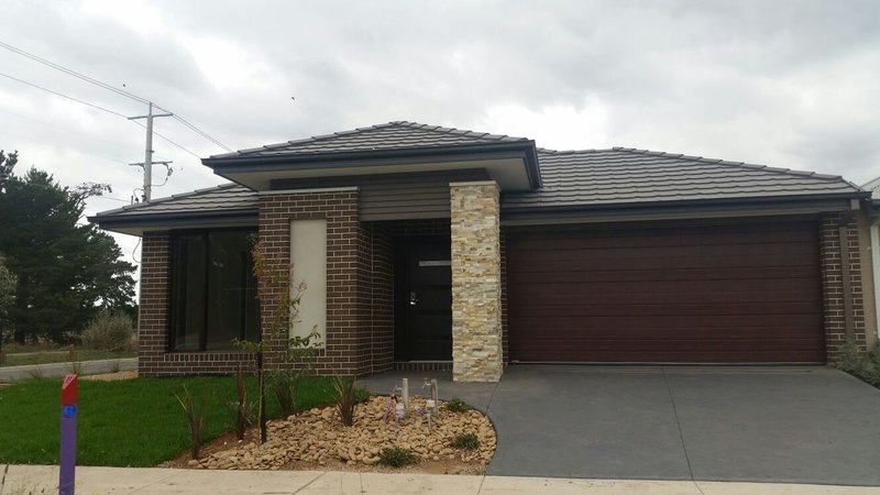 Photo - Lot 2008 Amira Road, Wollert VIC 3750 - Image 3