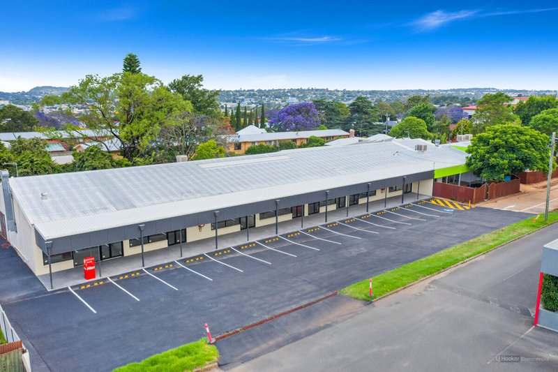 Photo - Lot 2/255 Herries Street, Newtown QLD 4350 - Image 13