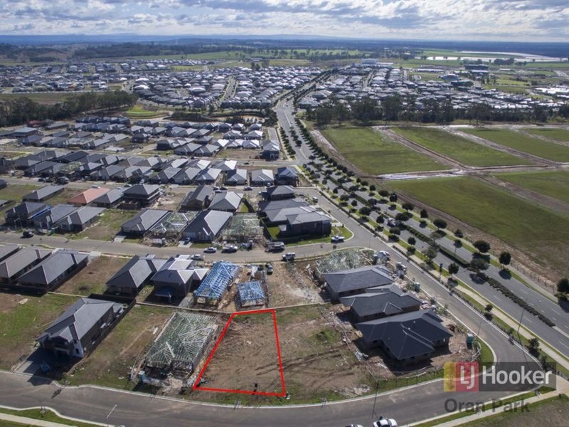 Photo - Lot 3232 Thorpe Cct , Oran Park NSW 2570 - Image 6