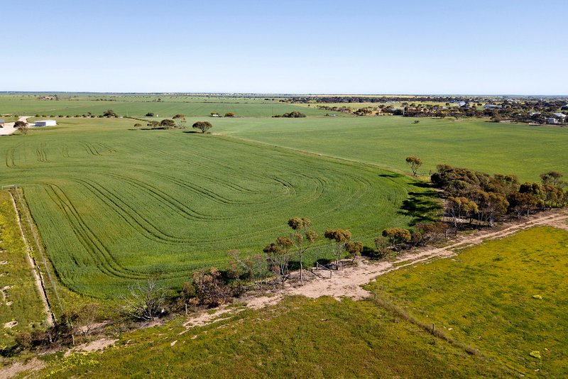 Photo - Lot 4 Howard Road, Wallaroo SA 5556 - Image 6