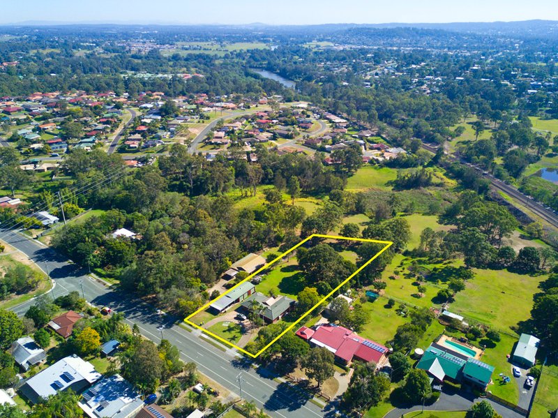 Photo - Lot 4/21-23 Grove Road, Holmview QLD 4207 - Image 4