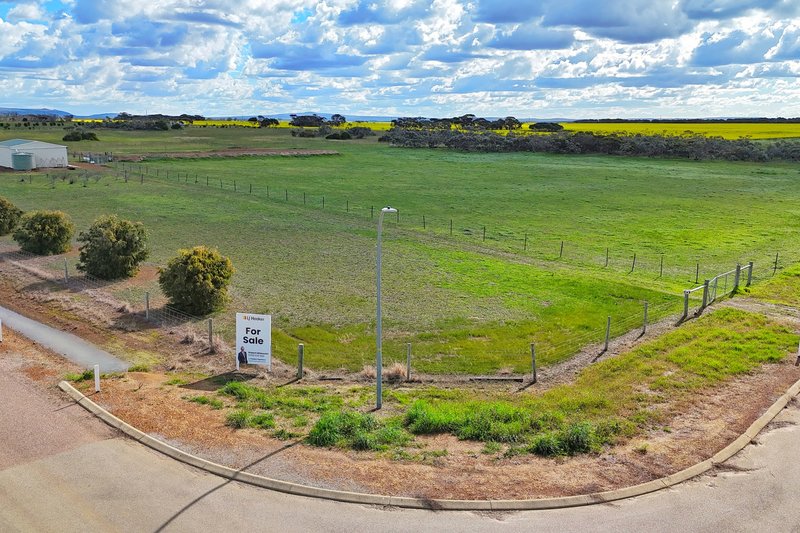 Photo - Lot 503/62 Daviesia Drive, Hopetoun WA 6348 - Image 2