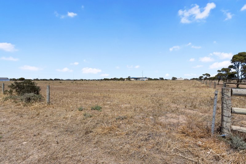 Photo - Lot 51 Investigator Road, Port Victoria SA 5573 - Image 8