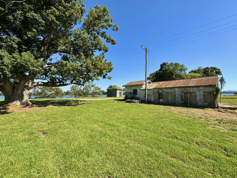 Photo - Lot 7 Dp1297305 Ferry Road, Oxley Island NSW 2430 - Image 3