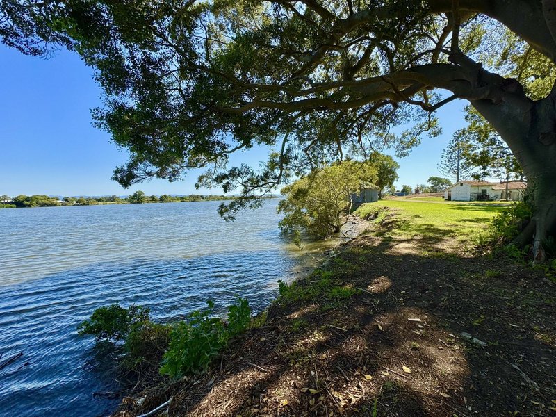 Photo - Lot 7 Dp1297305 Ferry Road, Oxley Island NSW 2430 - Image 4