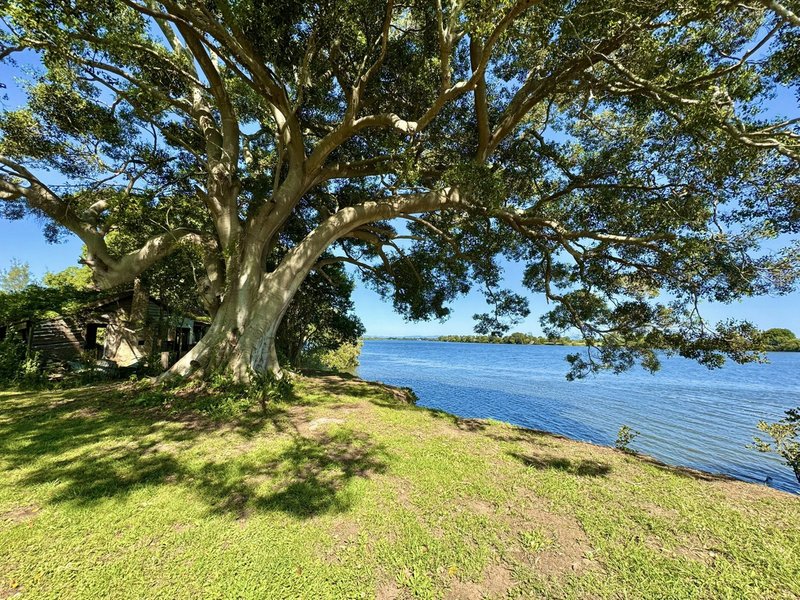 Photo - Lot 7 Dp1297305 Ferry Road, Oxley Island NSW 2430 - Image 6