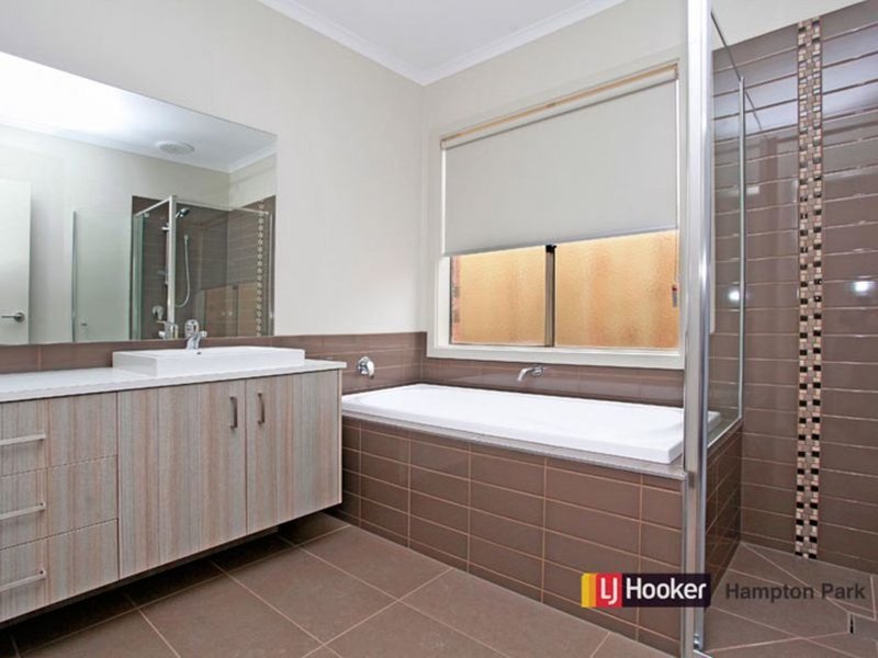 Photo - Lot 7 Fiorelli Boulevard, Cranbourne East VIC 3977 - Image 2