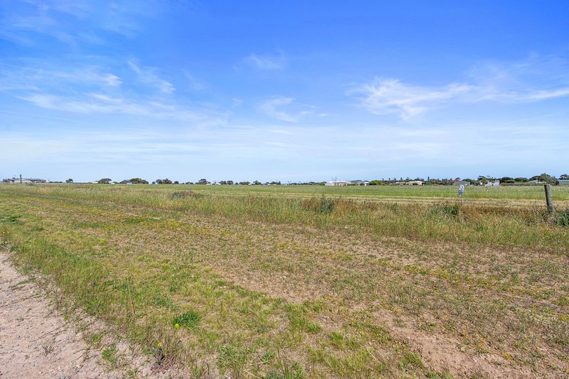 Photo - Lot 704 Investigator Road, Port Victoria SA 5573 - Image 9