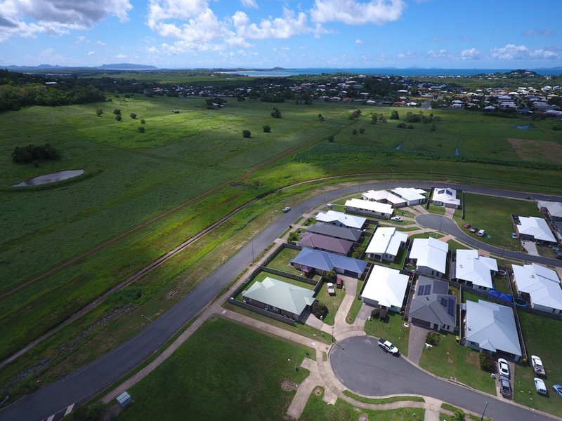 Photo - Lot 742 19 Burleigh Close, Blacks Beach QLD 4740 - Image 7