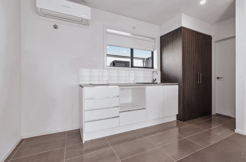 Photo - Lot 8/ Studio 8 Ellerston Glade, Blacktown NSW 2148 - Image 3