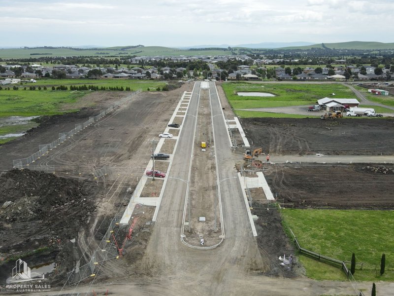 Photo - Lot 848 Leadbeater Circuit, Beveridge VIC 3753 - Image 9