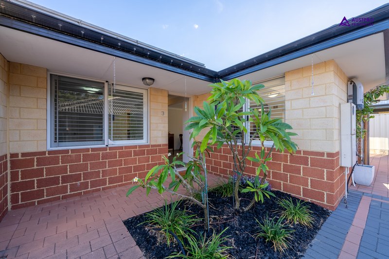 Photo - Lot3, Unit 4/17 Yallambee Way, Queens Park WA 6107 - Image 2